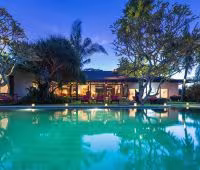 Вилла Paloma, Вилла в ночное время