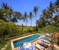 Villa Paletu, Piscina con vistas